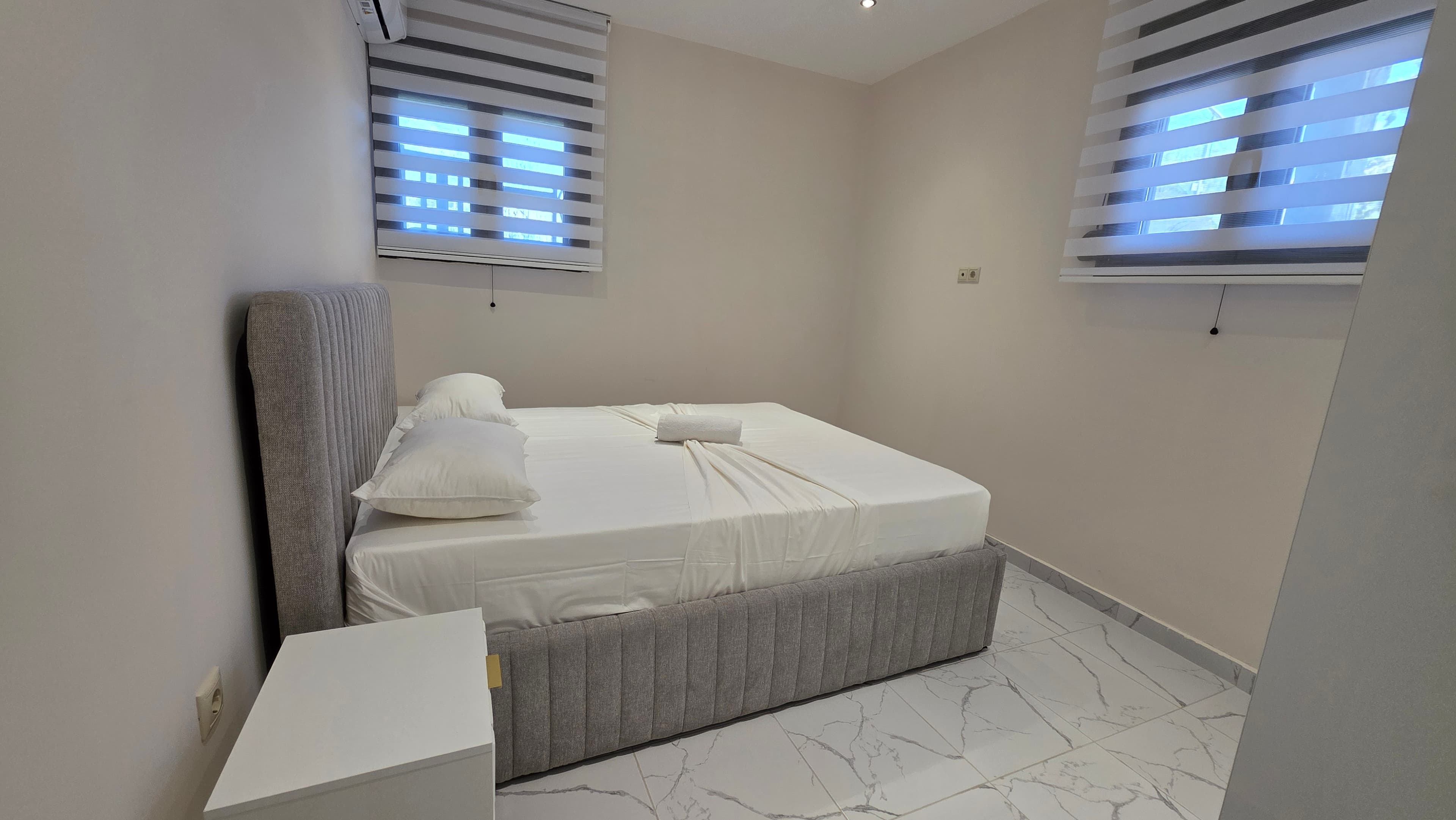 5 Bedroom Private Villa with Pool, Large Garden and BBQ near Casa Mercedes - 2
